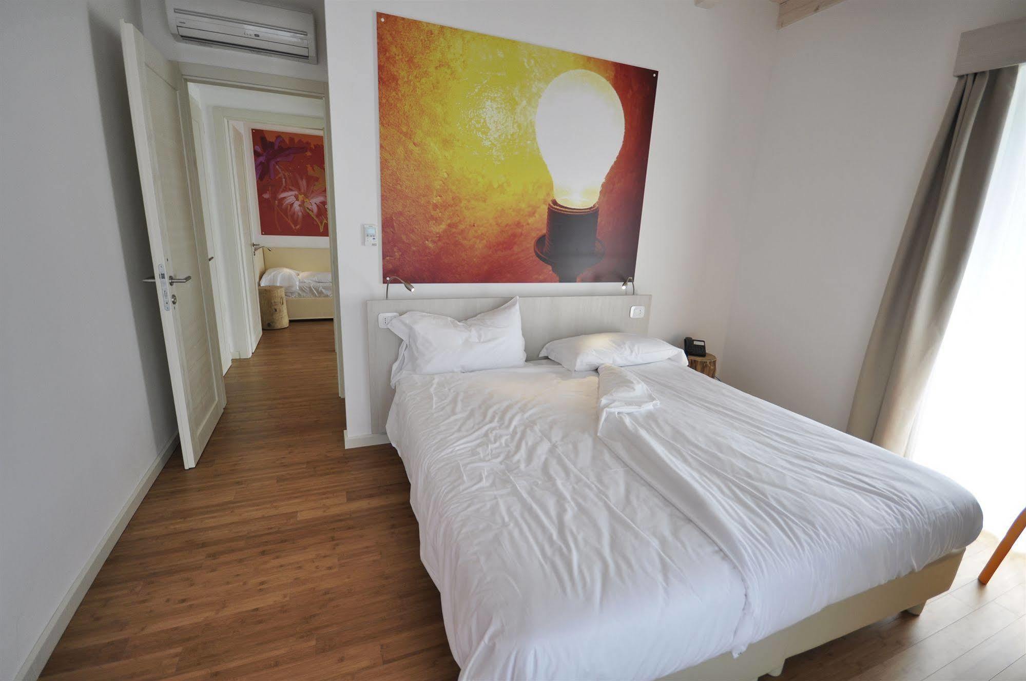 Energy Hotel Кальчераника-аль-Лаго Экстерьер фото